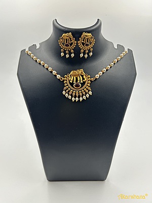 Antique Pearl One Line Choker with Elephant Pendant A1TJ00086